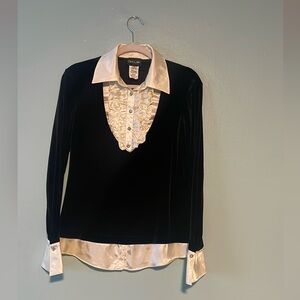 NWOT ONYX Nite Black Velvet with Satin Layered Ruffle Long Sleeve Top Size M
